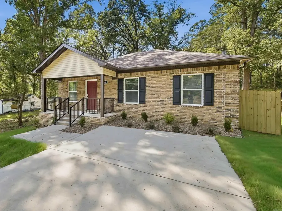 3306 Cobb Street, Little Rock, AR 72204 - #3
