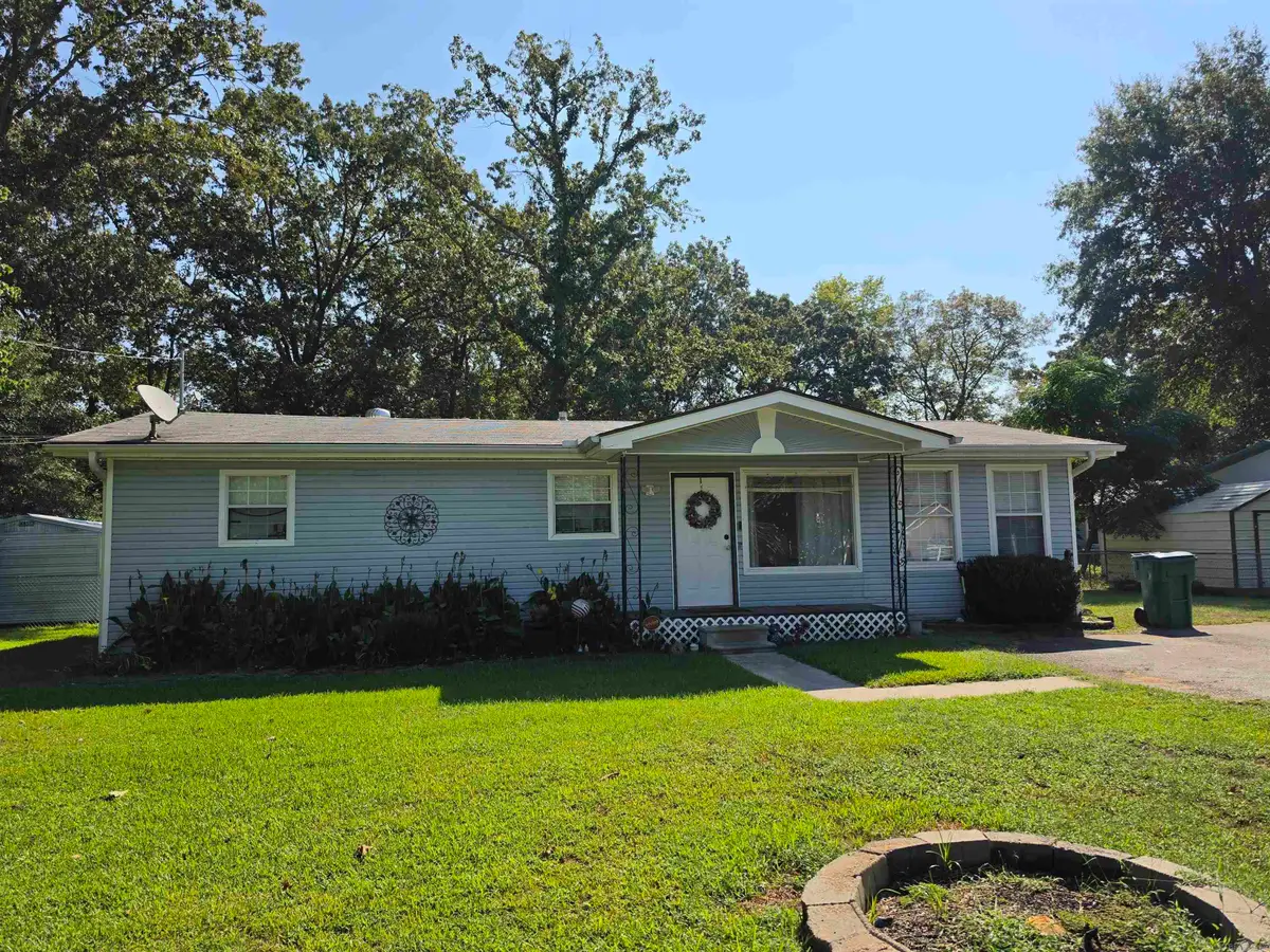 1403 Mcgehee St, White Hall, AR 71602 - #1