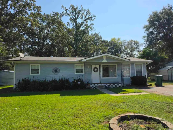 1403 Mcgehee St, White Hall, AR 71602