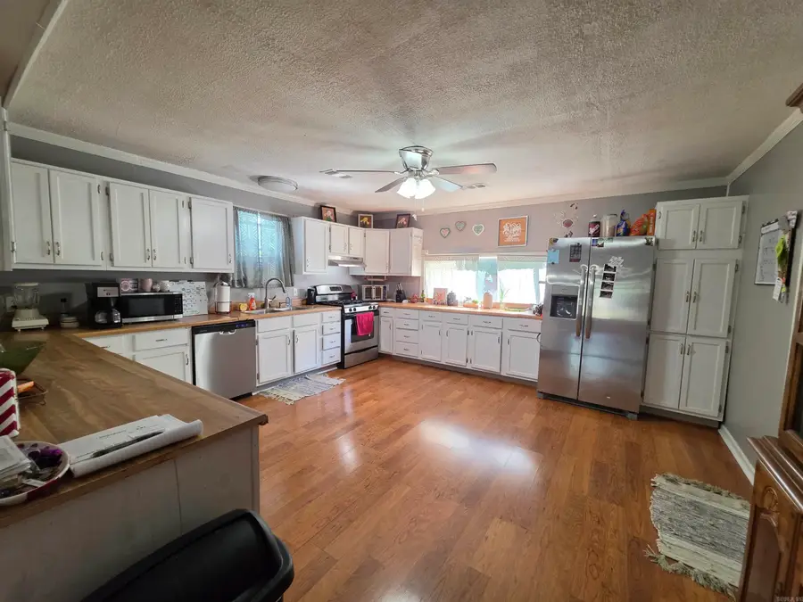 1403 Mcgehee St, White Hall, AR 71602 - #3