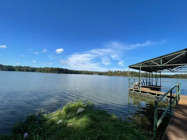 350 Round Mountain Lane, London, AR 72847