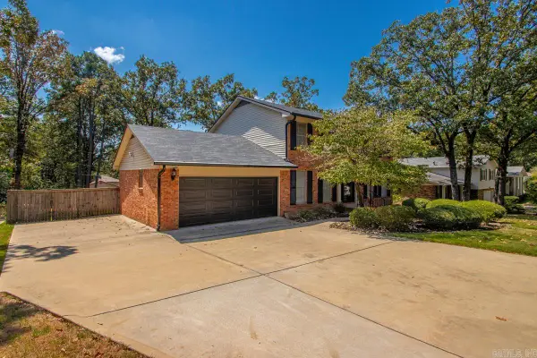 10125 Charterhouse Road, Little Rock, AR 72227