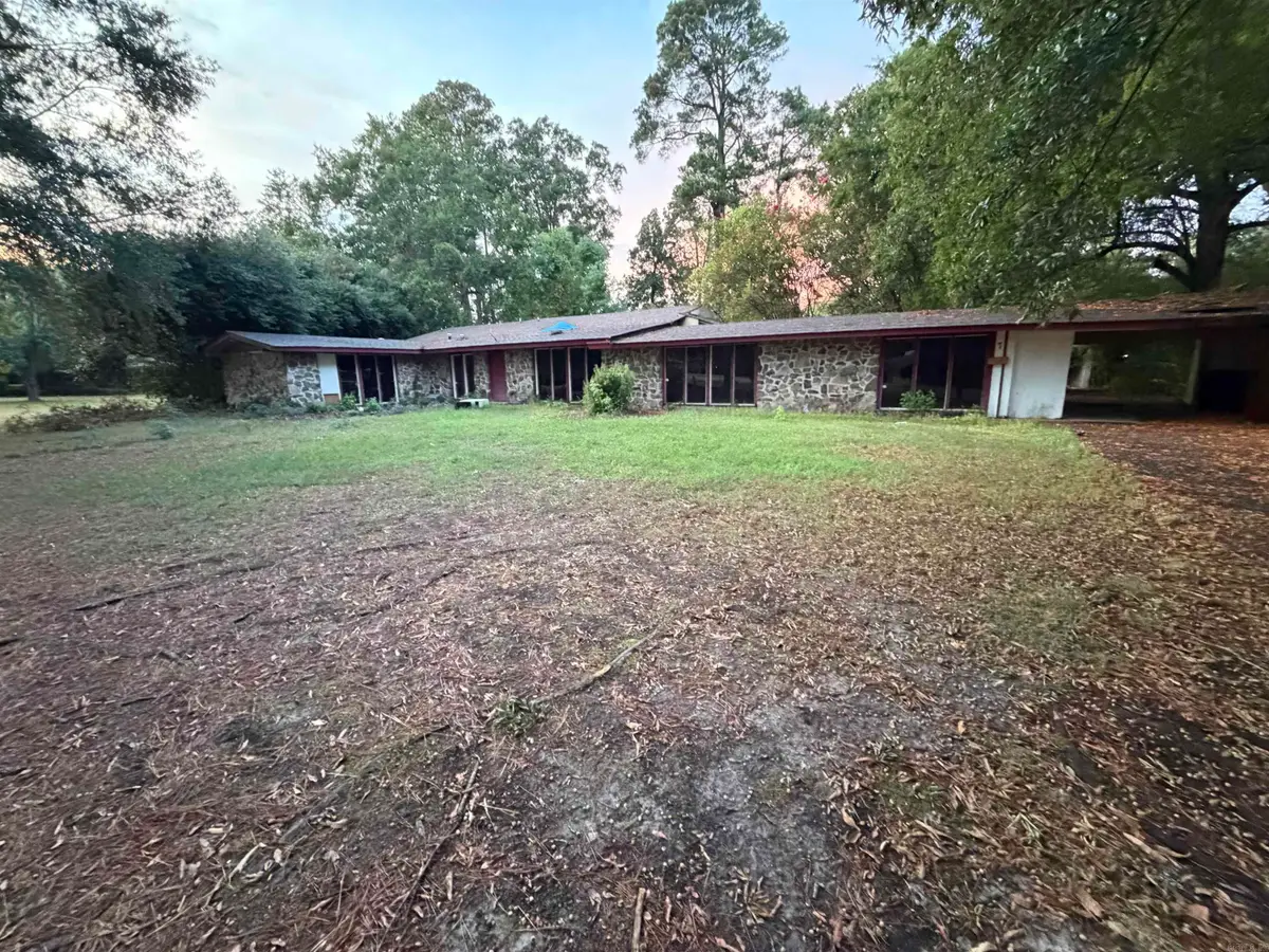 7 Longmeadow Drive, Pine Bluff, AR 71603 - #1