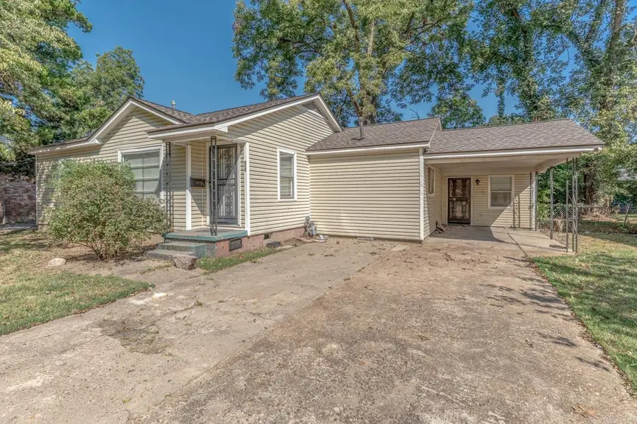 512 W Lee Ave, Osceola, AR 72370 - #2