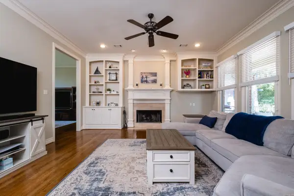 11 Deauville Circle, Little Rock, AR 72223