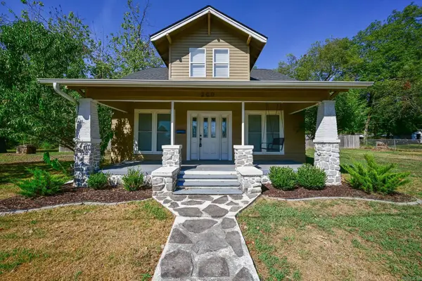 200 Gann St, Mena, AR 71953