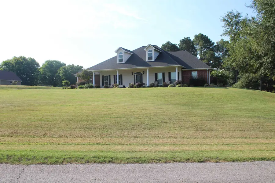 899 Deerwood Ln., Nashville, AR 71852 - #3