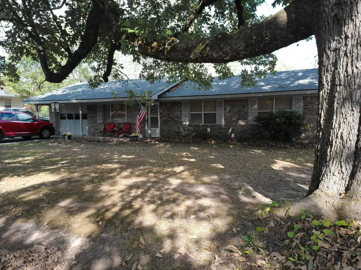 211 N Polk St., Mena, AR 71953 - #1