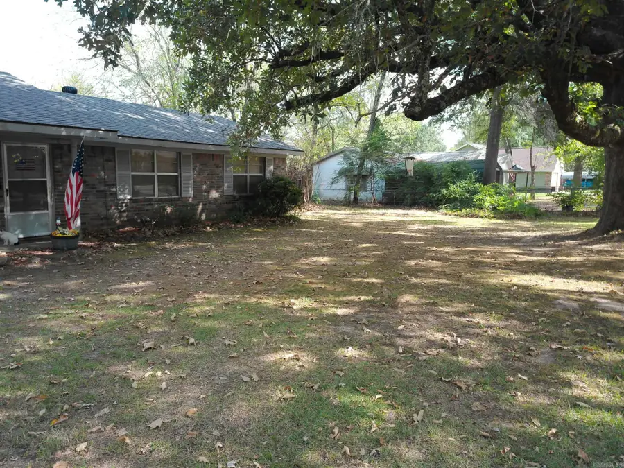 211 N Polk St., Mena, AR 71953 - #2