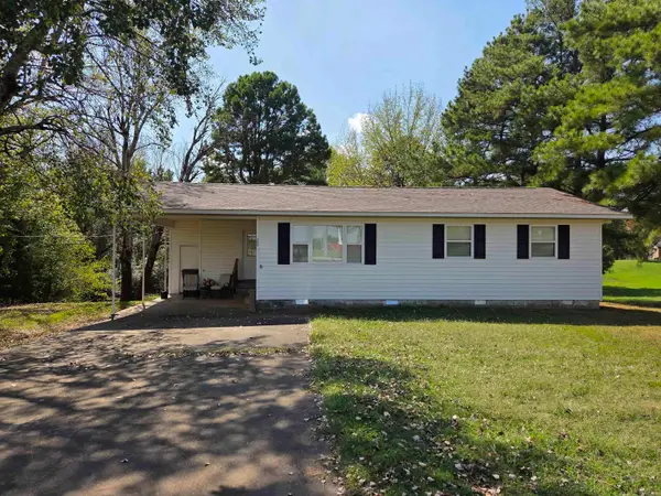 208 Academy, Paragould, AR 72450