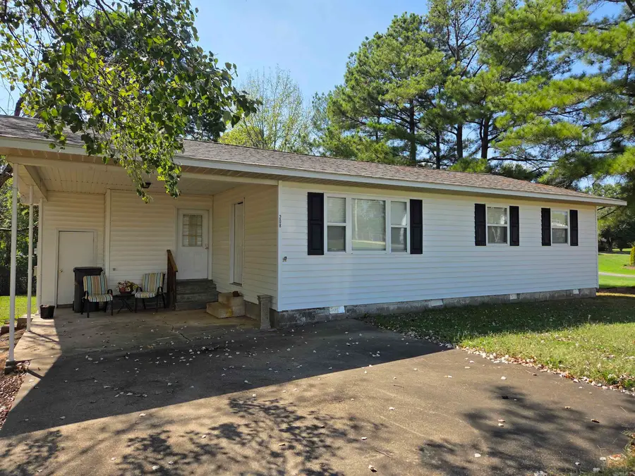 208 Academy, Paragould, AR 72450 - #2