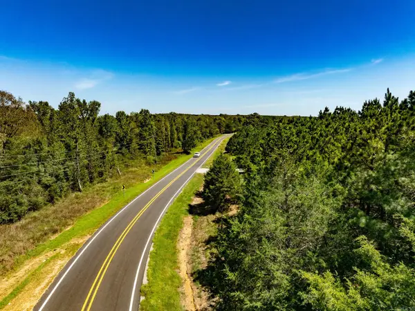 000 Hwy. 31, Romance, AR 72136