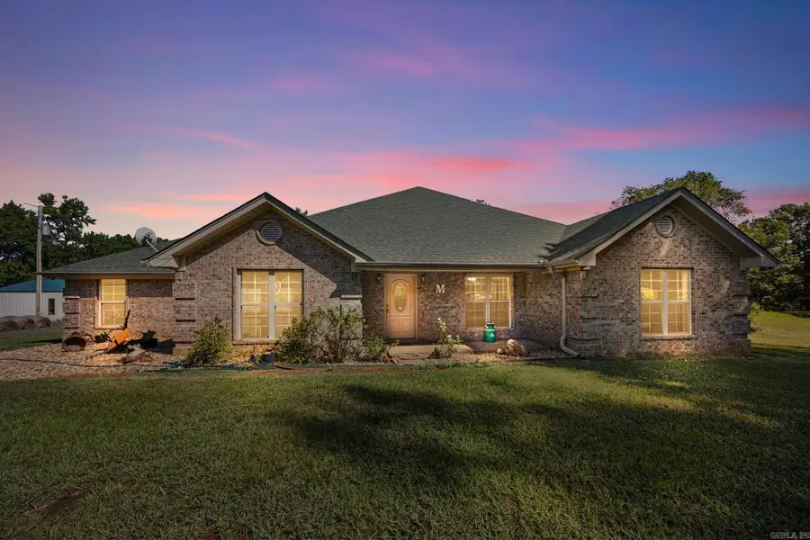 33 E Lewisburg, Vilonia, AR 72173 - #2