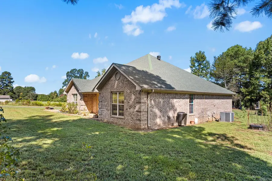 33 E Lewisburg, Vilonia, AR 72173 - #3