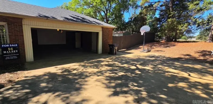 2109 Indian Hills Street, Jonesboro, AR 72401 - #3