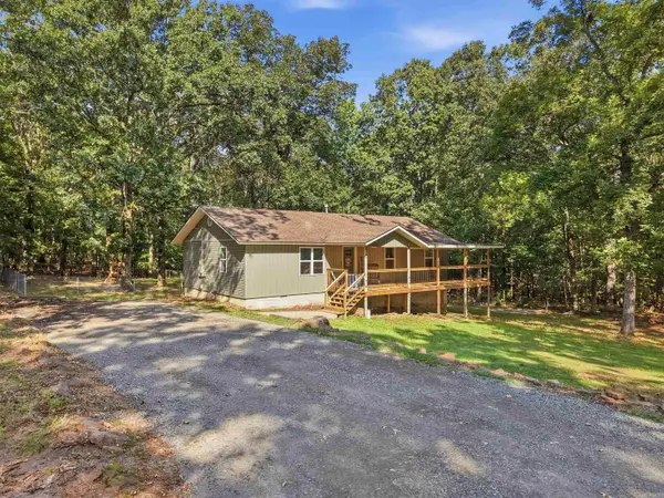 55 Woodland Cove Dr, Heber Springs, AR 72543