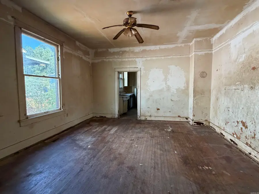905 Lewis Street, Little Rock, AR 72204 - #3