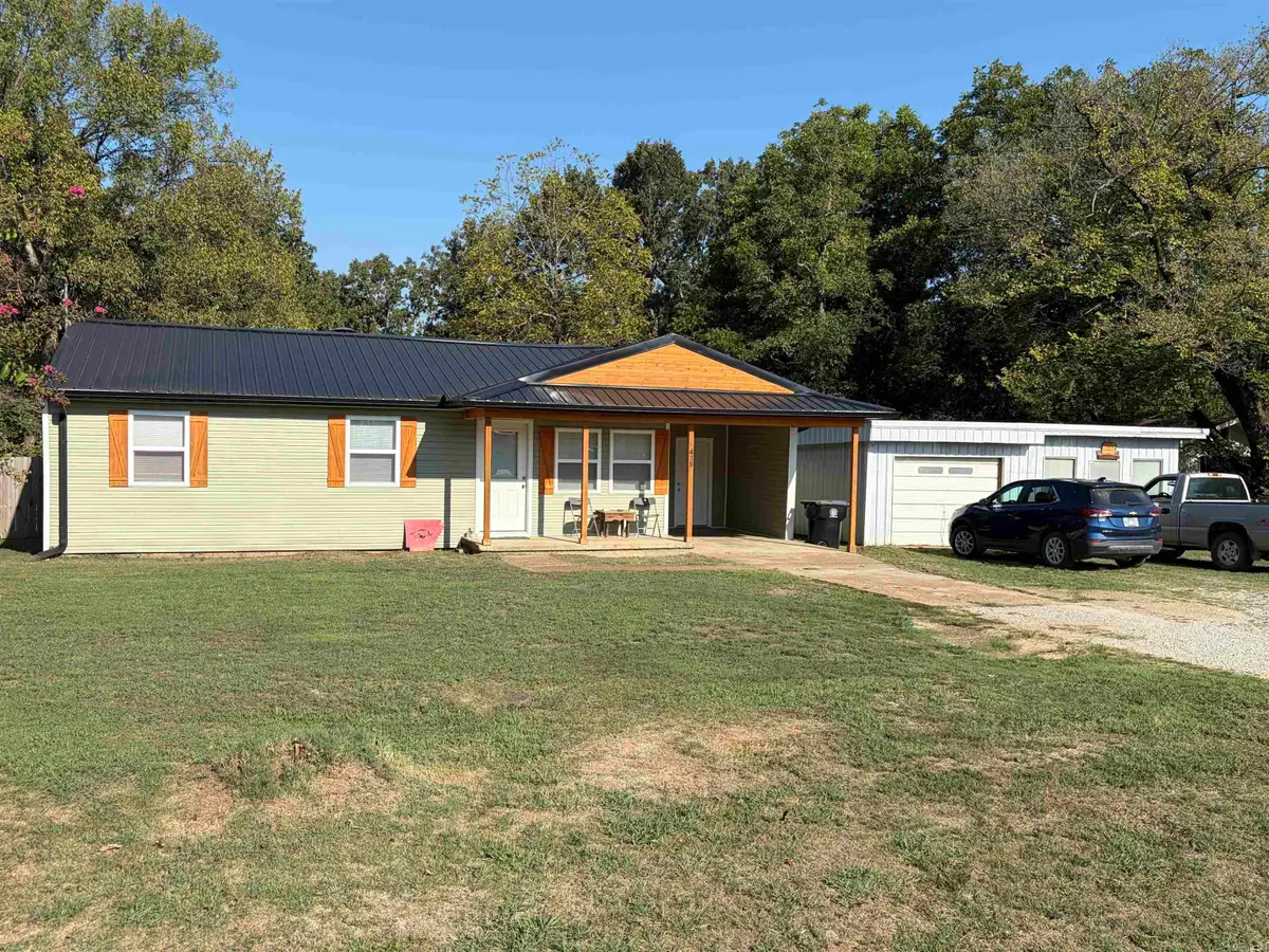 439 S Main St, Salem, AR 72576 - #1