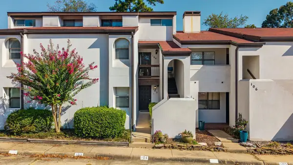 301 Kings Row #103 Drive, Little Rock, AR 72207