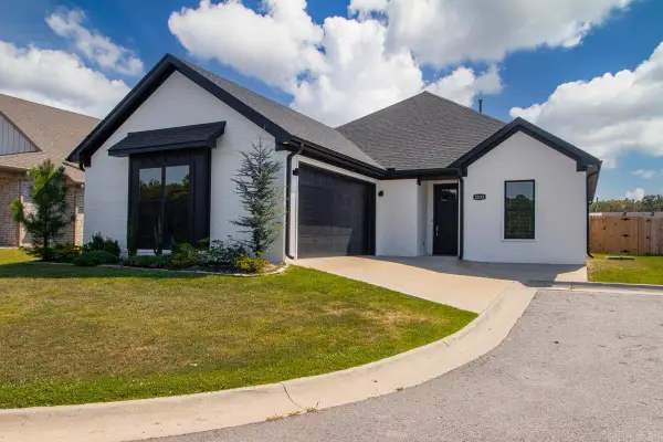 2533 Kara, Bryant, AR 72019