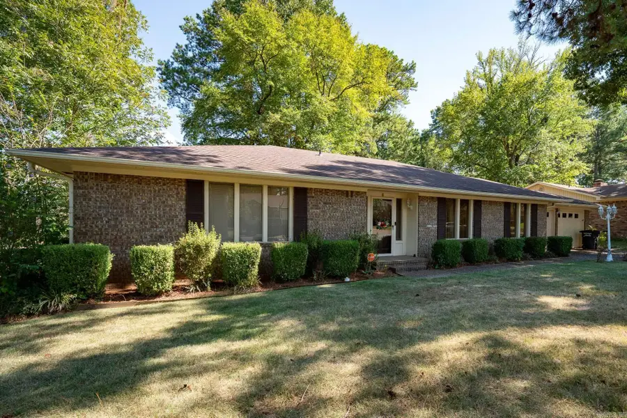 6 Club Road, Jacksonville, AR 72076 - #3