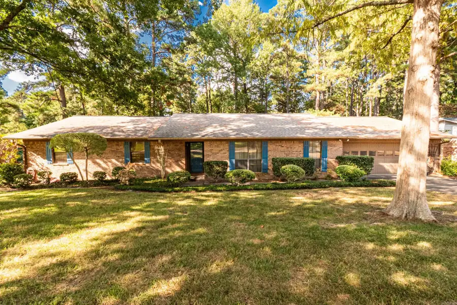 1922 Ridgewood Dr, El Dorado, AR 71730 - #2