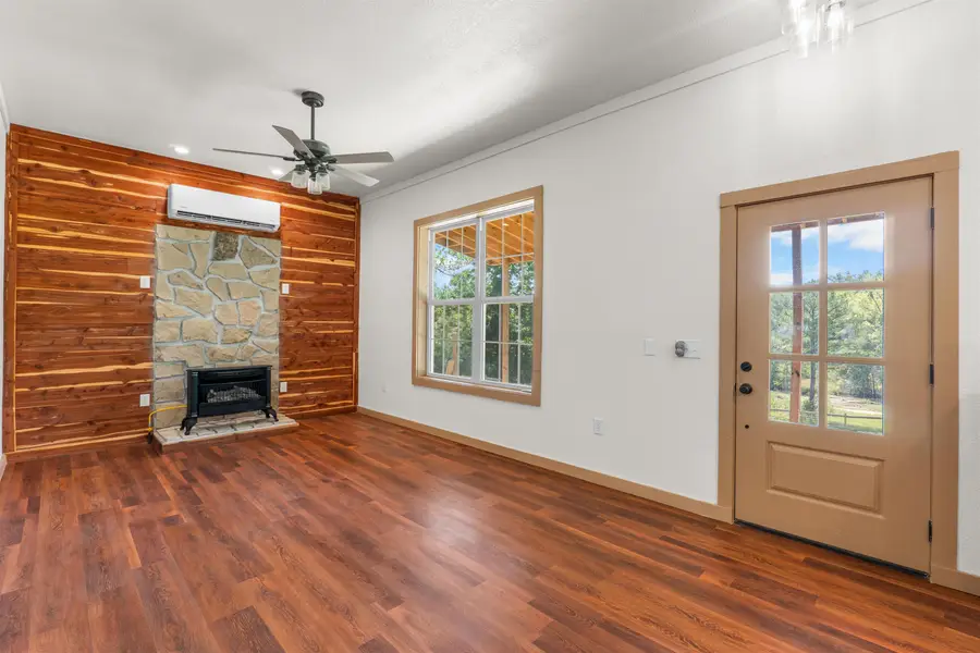 6653 Gorby Road, Calico Rock, AR 72519 - #2