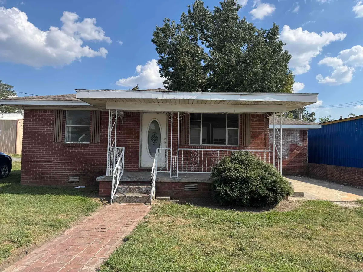 131 S Walnut Street, Steele, MO 63877 - #1