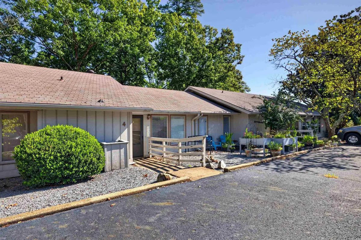 4 Perralena Way, Hot Springs Village, AR 71909 - #1