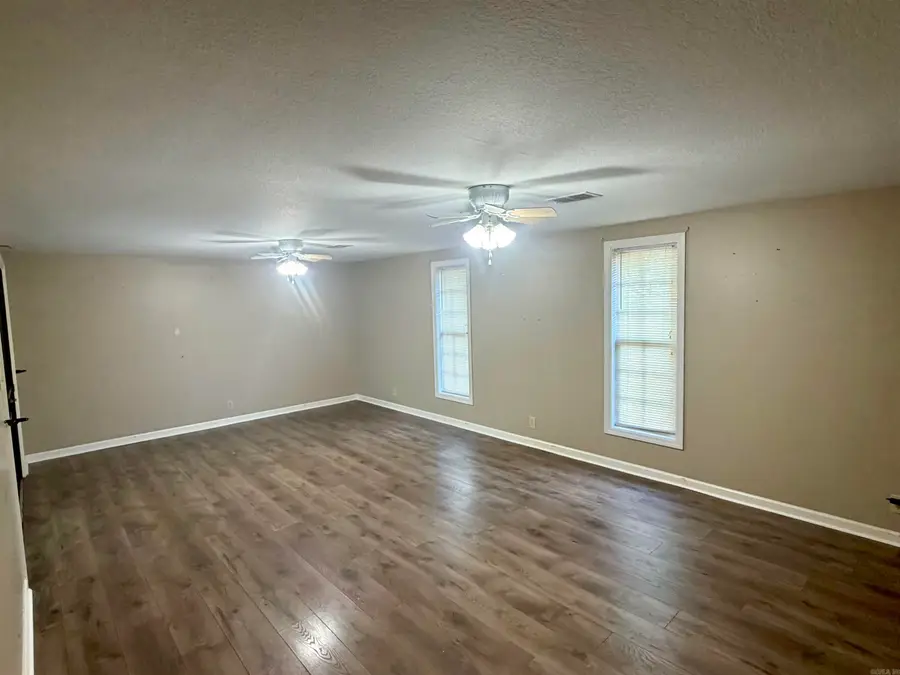 106 Morgan St, Bay, AR 72411 - #3