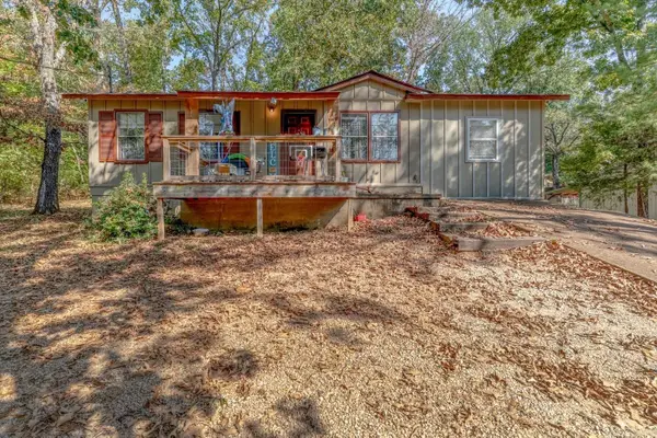 15 Pequot Dr, Cherokee Village, AR 72529