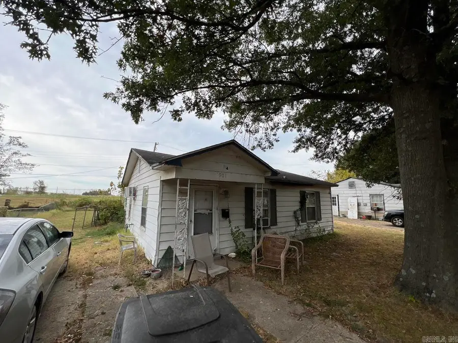901 Mulberry Drive, Trumann, AR 72472 - #3