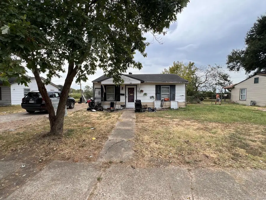 905 Mulberry Drive, Trumann, AR 72472 - #2