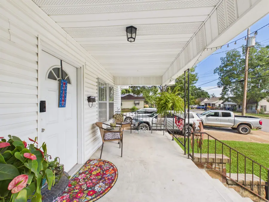 523 S Broad St, Batesville, AR 72501 - #2