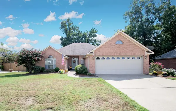 131 Deauville Drive, Maumelle, AR 72113