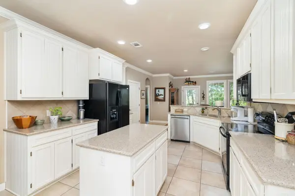 6 Lucir Lane, Hot Springs Village, AR 71909