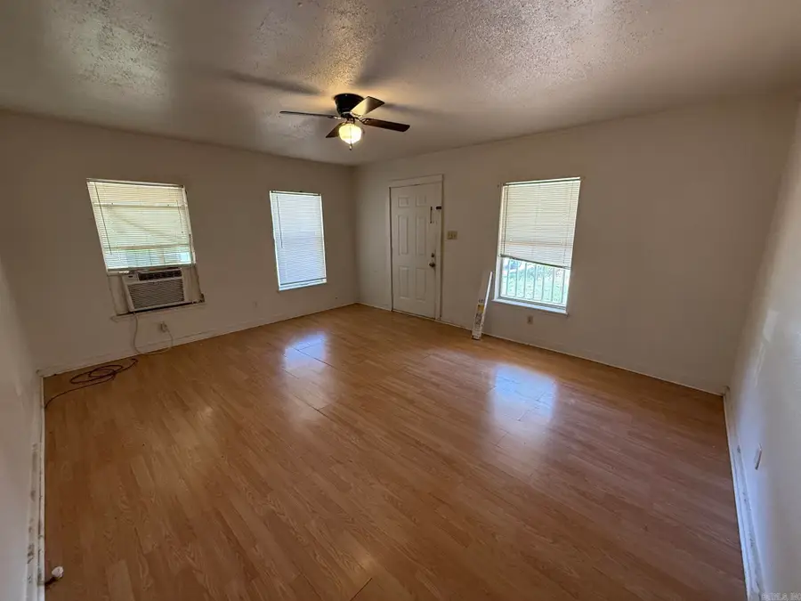 138 Highland Park Street, Hot Springs, AR 71913 - #3