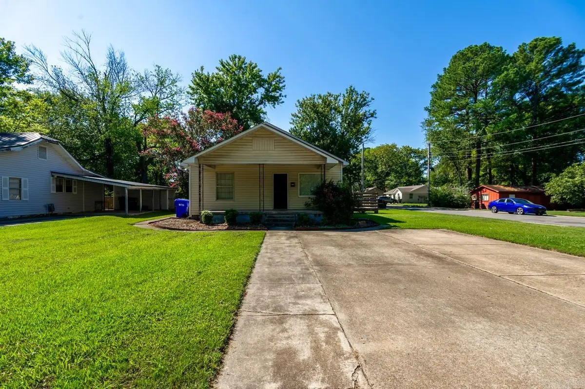 1855 A &B Robins, Conway, AR 72034 - #1