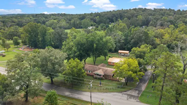 215 W Main Street, Evening Shade, AR 72532