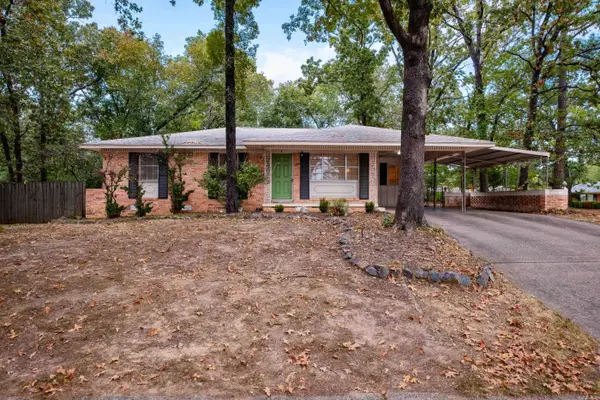 2 Lawrence Drive, Little Rock, AR 72205