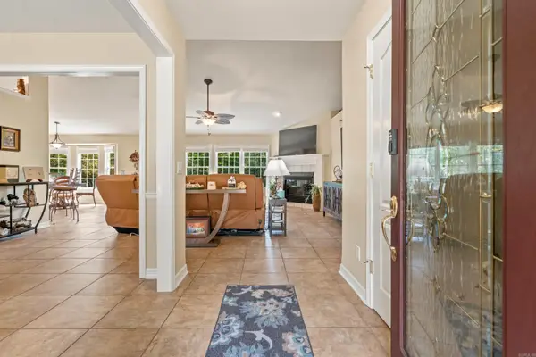 20 Hendaye Way, Hot Springs Village, AR 71909