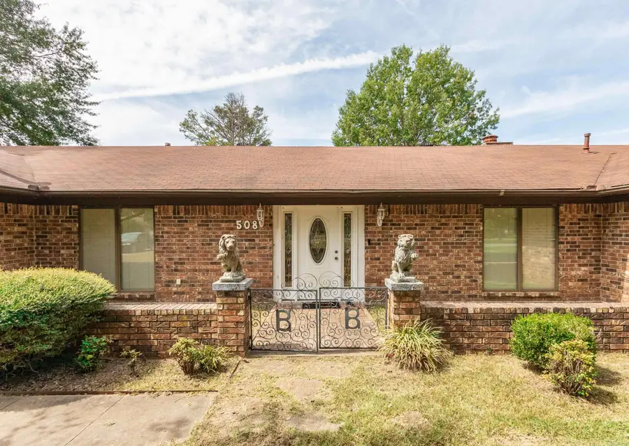 508 Springhill Drive, Pine Bluff, AR 71601 - #3