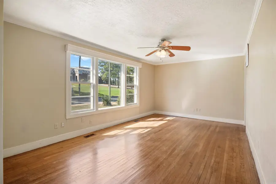 106 W Collage Street, Jonesboro, AR 72401 - #2