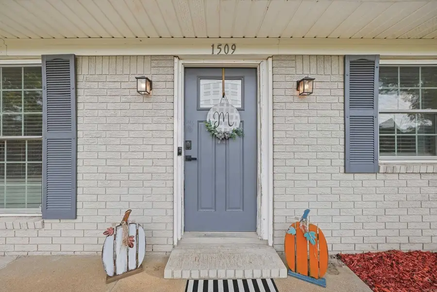 1509 View Street, Morrilton, AR 72110 - #2
