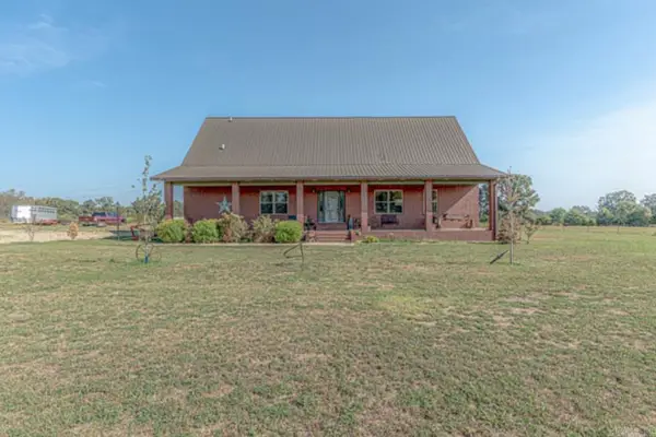 11752 E Highway 62 E, Ash Flat, AR 72513