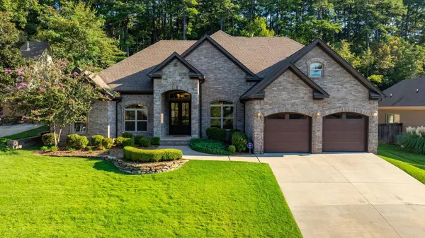 13500 Foxfield Lane, Little Rock, AR 72211