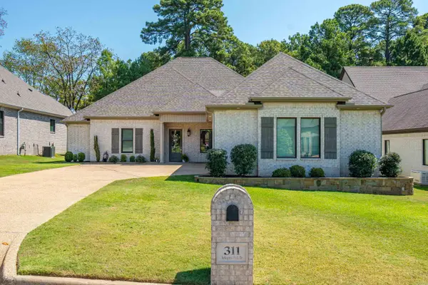 311 Arlington Park Drive, Hot Springs, AR 71901