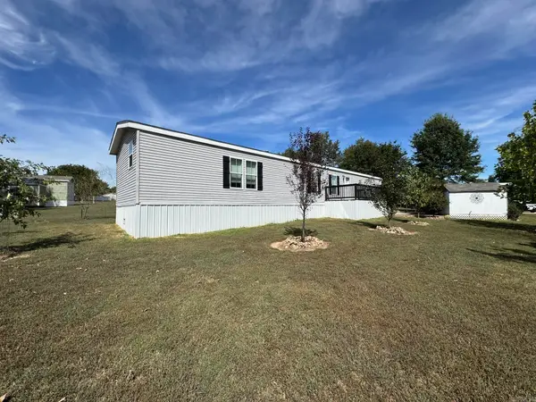 24 Clear Creek Court, Gassville, AR 72635