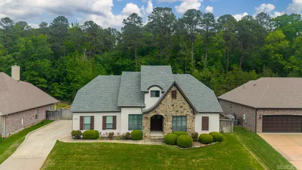 13808 Foxfield Lane, Little Rock, AR 72211