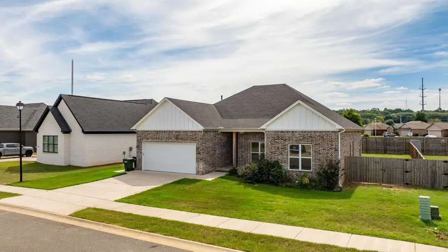 2315 Bridgegate Dr, Conway, AR 72034 - #2
